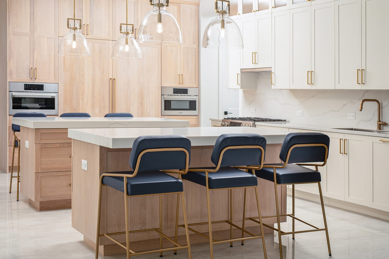 Park Avenue Residence interior design by HH Designers