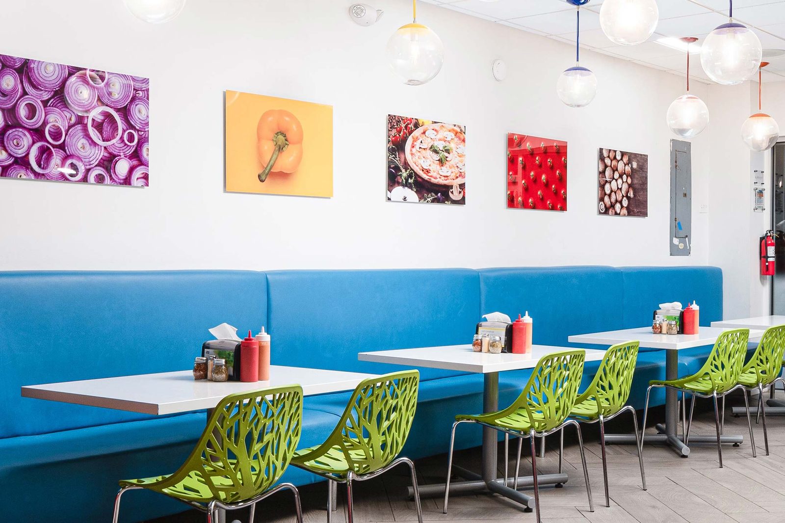 Restaurant interior architect — Pizza Fun by HH Designers